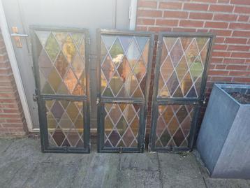 Antieke Deuren / Ramen Glas in Lood beschikbaar voor biedingen