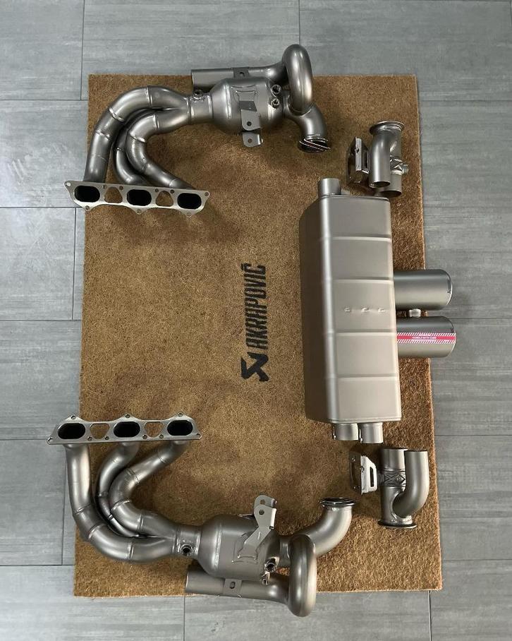 Akrapovic Titanium uitlaatsysteem - Porsche 911 GT3 992 21+, Auto diversen, Tuning en Styling, Ophalen of Verzenden
