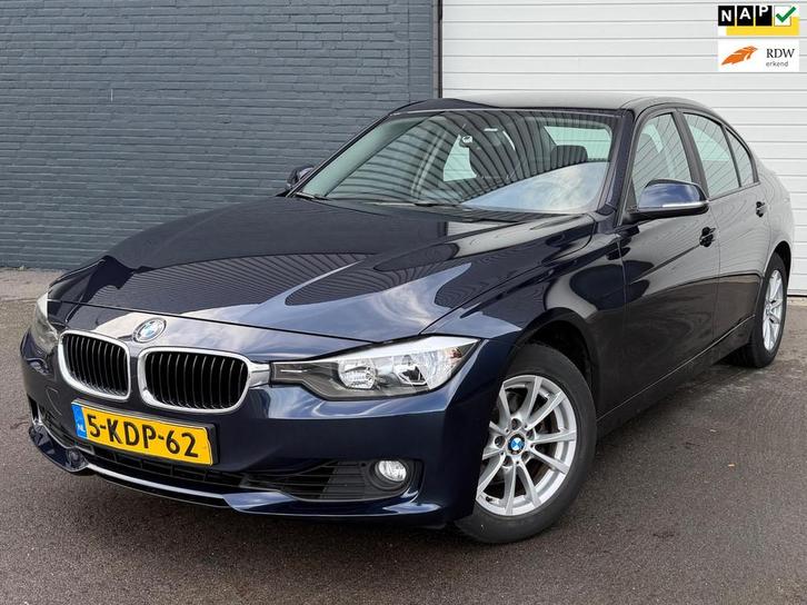 BMW 3-serie 320i Executive 2DEEIG/AUTOMAAT/CRUISE/PDC/LMV/NA, Auto's, BMW, Bedrijf, Te koop, 3-Serie, ABS, Airbags, Airconditioning