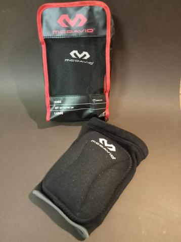 kniebeschermers  volleybal/handbal     MCDAVID  NIEUW beschikbaar voor biedingen