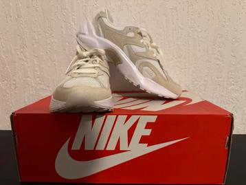 Nike AL8 Sail/Light Bone (FJ3794-100) Maat 39 beschikbaar voor biedingen