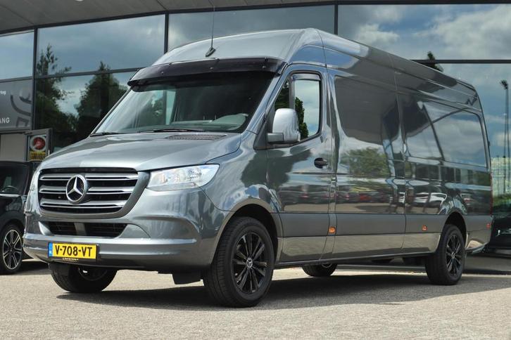 MERCEDES-BENZ SPRINTER 319 3.0 CDI V6 AUT. L3H2 - 3500 KG TR, Auto's, Bestelauto's, Bedrijf, Te koop, ABS, Achteruitrijcamera