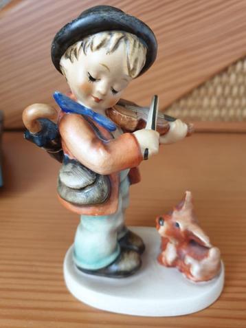 origineel vintage hummeltje met viool en hondje beschikbaar voor biedingen