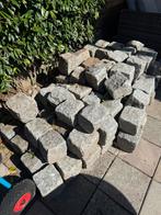 +- 100 stuks graniet keien/kindekopjes/blokstenen, Ophalen, Gebruikt
