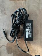 dell laptop oplader 90w. €10 weg, Computers en Software, Laptop-opladers, Ophalen of Verzenden