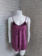 Paarse velvet jurk van Berhska maat S, Kleding | Dames, Jurken, Paars, Ophalen of Verzenden, Zo goed als nieuw, Knielengte