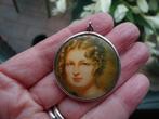 mooie echt zilveren hanger afbeelding in porselein dame, Ophalen of Verzenden, Zo goed als nieuw, Zilver, Zilver