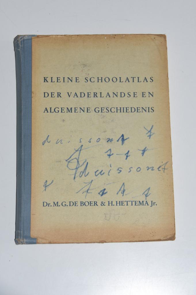 Kleine Schoolatlas Vaderlandse & Algemene Geschiedenis 1956, Boeken, Atlassen en Landkaarten, Gelezen, Ophalen of Verzenden