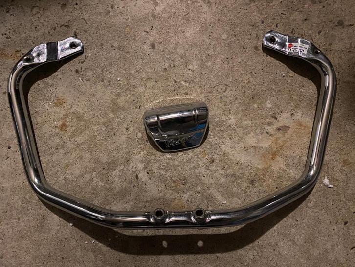 Originele chromen Vespa oppakbeugel + afdekkap NIEUW, Fietsen en Brommers, Brommeronderdelen | Scooters, Nieuw, Vespa, Overige typen