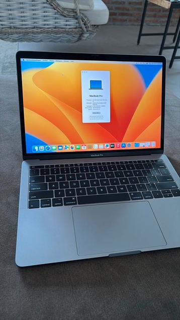 Macbook PRO 2017 beschikbaar voor biedingen