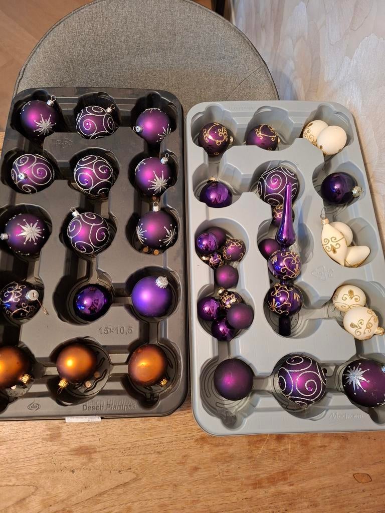 Kerstboomballen diversen. Paars en piek., Diversen, Kerst, Ophalen