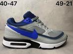 NIEUW nike classic sneakers maat 44 ( airmax ), Kleding | Heren, Schoenen, Overige kleuren, Nike, Nieuw, Ophalen of Verzenden