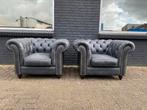 Twee Chesterfield fauteuils vintage zwart GRATIS BEZORGD, Huis en Inrichting, Fauteuils, Ophalen of Verzenden, Zo goed als nieuw