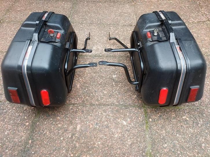 Honda XRV 750 Africa Twin Givi 2 zijkoffers met stalen rek., Motoren, Accessoires | Koffers en Tassen, Gebruikt, Verzenden