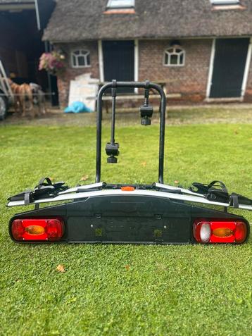 Aguri trekhaak fietsenrek  2 elektrische fietsen beschikbaar voor biedingen