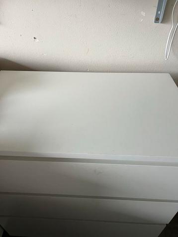 Hoogglans IKEA ladekast - ZSM Weg!