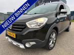 Dacia Dokker 1.2 TCe Stepway NAVI (bj 2015), Auto's, Voorwielaandrijving, Euro 5, Gebruikt, 4 cilinders