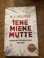 Arlidge - iene miene mutte, Boeken, Thrillers, Ophalen, Zo goed als nieuw