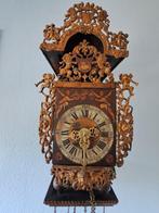 Antieke Friese stoelklok, uit circa 1800, gerestaureerd, Antiek en Kunst, Antiek | Klokken, Ophalen
