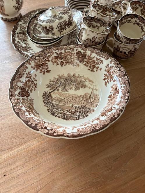Avon Scenes bruin diepe ronde schaal, Antiek en Kunst, Antiek | Servies los, Ophalen of Verzenden