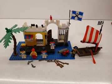 Lego Piraten huis (vintage lego met instructieboekje) beschikbaar voor biedingen