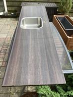 Keukenblad inclusief spoelbak., Huis en Inrichting, Keuken | Keukenelementen, Ophalen, Gebruikt, Bruin, 50 tot 100 cm