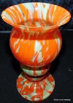 Bohemian orange and green spatter glass vaas, Gebruikt, Overige kleuren, N.v.t., N.v.t.