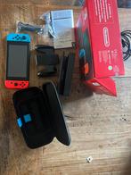 Te koop zgan nintendo switch incl accessoires, Spelcomputers en Games, Ophalen, Zo goed als nieuw, Met 2 controllers, Switch Original