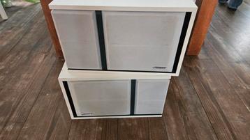 2x Bose Boxen - Wit beschikbaar voor biedingen