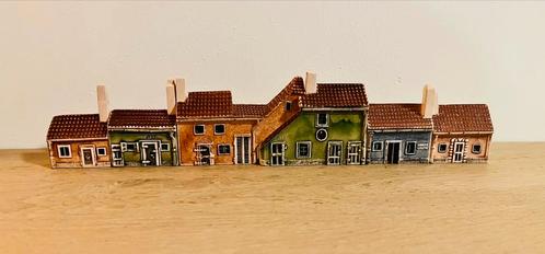 Art Studio Genetrix ASG : straat van 6 porseleinen huisjes, Verzamelen, Beelden en Beeldjes, Zo goed als nieuw, Ophalen of Verzenden