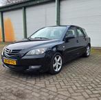 Mazda 3 Sport 1.6 Hatchback 2005 Zwart AIRCO APK NAP, Voorwielaandrijving, 1160 kg, Zwart, 4 cilinders