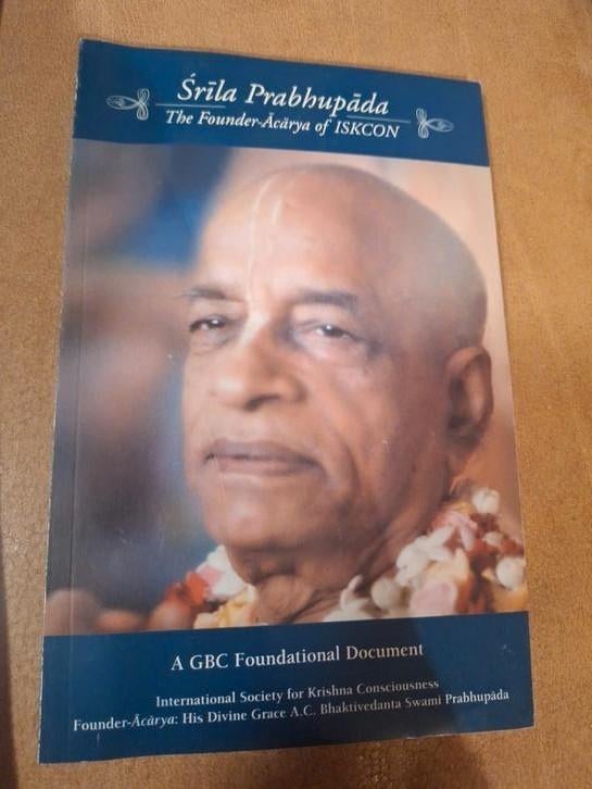 Srila Prabhupada - ISKCON Founder-Acharya Boek, Boeken, Ophalen of Verzenden, Zo goed als nieuw, A.C. Bhaktivedanta Swami Prabhupada