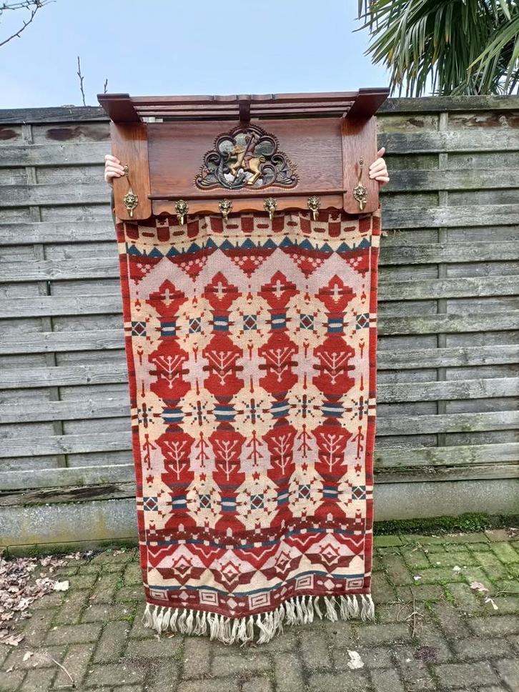 Prachtig houten vintage wandkapstok met wandkleed. Retro, Huis en Inrichting, Woonaccessoires | Kapstokken, Gebruikt, Wandkapstok