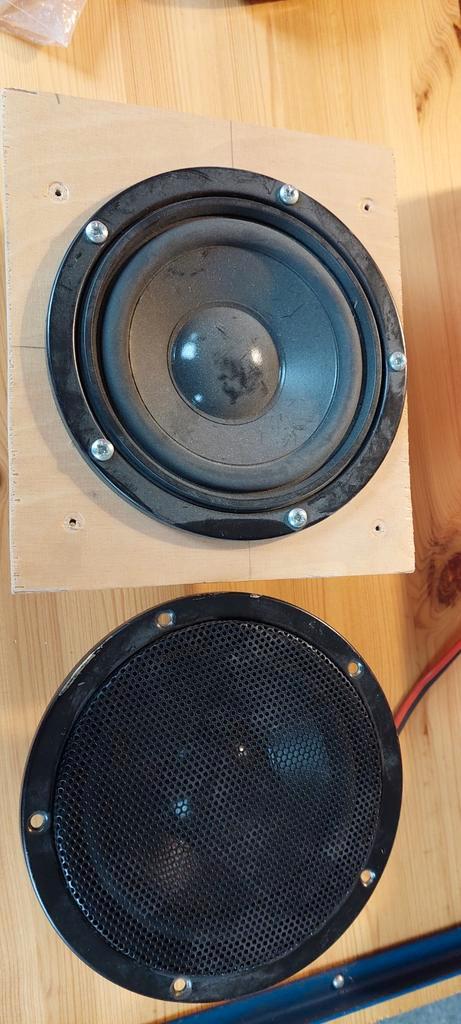 Visaton W130SC 13cm Woofer - 8 Ohm, Hobby en Vrije tijd, Elektronica-componenten, Gebruikt, Ophalen of Verzenden