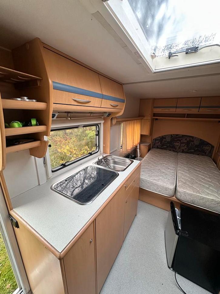 Beyerland 540-lb Caravan met Voortent & Luifel, Caravans en Kamperen, Caravan accessoires, Gebruikt, Ophalen