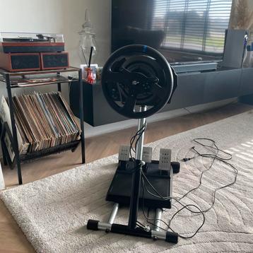 Thrustmaster T300 RS met stand beschikbaar voor biedingen