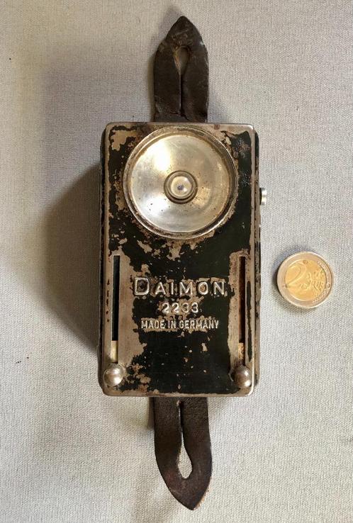 Vintage Daimon 2233 Zaklantaarn, met groen en rood signaal, Verzamelen, Militaria | Tweede Wereldoorlog, Landmacht, Overige typen