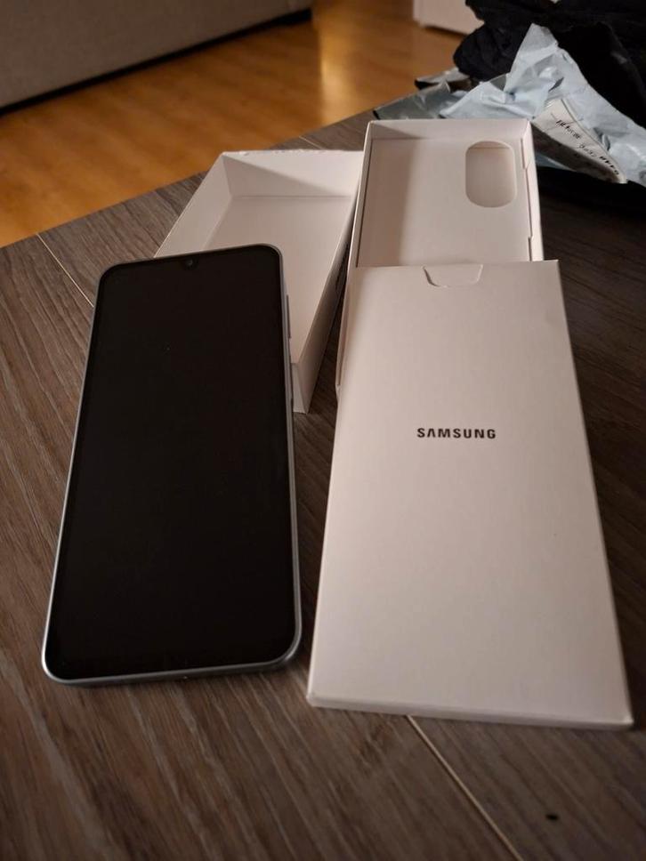 Samsung Galaxy A17 5G 256mb (8GB werkgeheugen), Telecommunicatie, Mobiele telefoons | Samsung, Nieuw, Galaxy A, 256 GB, Zonder abonnement