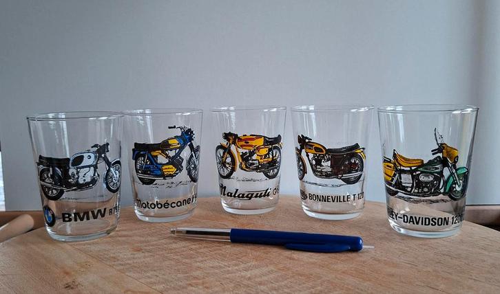 Retro glazen met motorfiets jaren 50, Verzamelen, Glas en Borrelglaasjes, Zo goed als nieuw, Overige typen, Ophalen of Verzenden