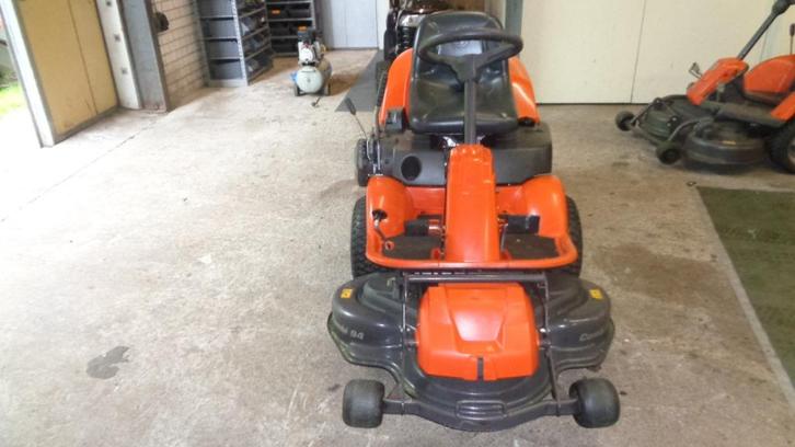 zeer nette husqvarna r16c awd frontmaaier, Tuin en Terras, Zitmaaiers, Gebruikt, 90 tot 120 cm, Elektrische starter, Mulchfunctie