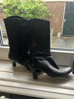 laarzen en schoenen maat 38 en 39 obv donatie voor goed doel, Kleding | Dames, Bjorn Borg, Gedragen, Ophalen of Verzenden, Hoge laarzen