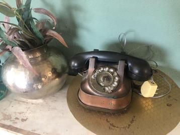 Vintage draaischijf telefoon – koperkleur – retro decoratie beschikbaar voor biedingen