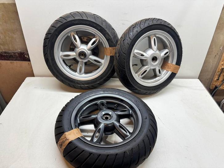 Velgen met band Yamaha Neos 4T injectie, Fietsen en Brommers, Brommeronderdelen | Scooters, Gebruikt, Yamaha, Overige typen, Ophalen of Verzenden