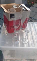 36 Champagneglazen Royal Leerdam met bak, Huis en Inrichting, Keuken | Servies, Ophalen, Glas of Glazen, Overige stijlen, Glas