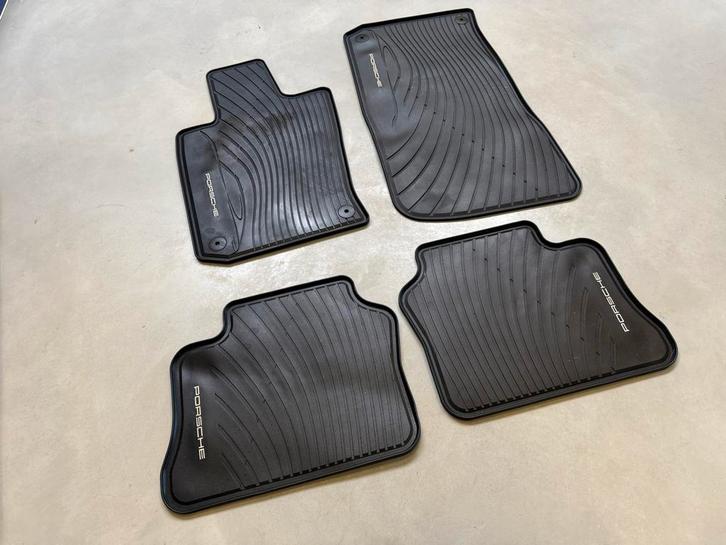 Porsche Panamera Rubberen Matten Vloermatten Set, Auto diversen, Automatten, Zo goed als nieuw, Ophalen