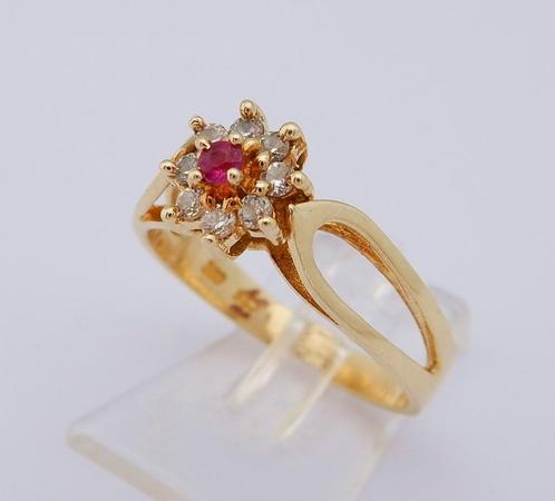 Prachtige 18 karaat Gouden Ring Solitair Damesring Robijn, Sieraden, Tassen en Uiterlijk, Ringen, Nieuw, Dame, 17 tot 18, Goud