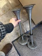 Oud auto onderdeel / Claxon / luchthoorns, Ophalen