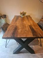 Grote houten eettafel met stalen poten, Huis en Inrichting, Tafels | Eettafels, Ophalen, Gebruikt, 100 tot 150 cm, 200 cm of meer