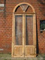 332hx141,5br Twee sets antieke deuren met rond bovenlicht