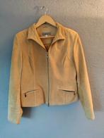 Montego Suède Jasje Maat 42, okergeel., Geel, Maat 42/44 (L), Ophalen of Verzenden, Gedragen